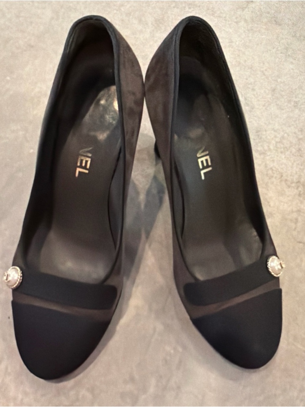 CHANEL COCO Mark Pumps Shoes 36 US 6 Gray Suede Black Ribbon Heels - Picture 6 of 13